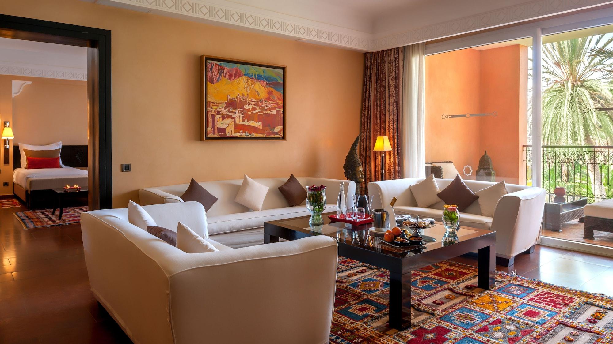 Tikida Golf Palace Agadir Exterior foto A living room in a suite at the hotel