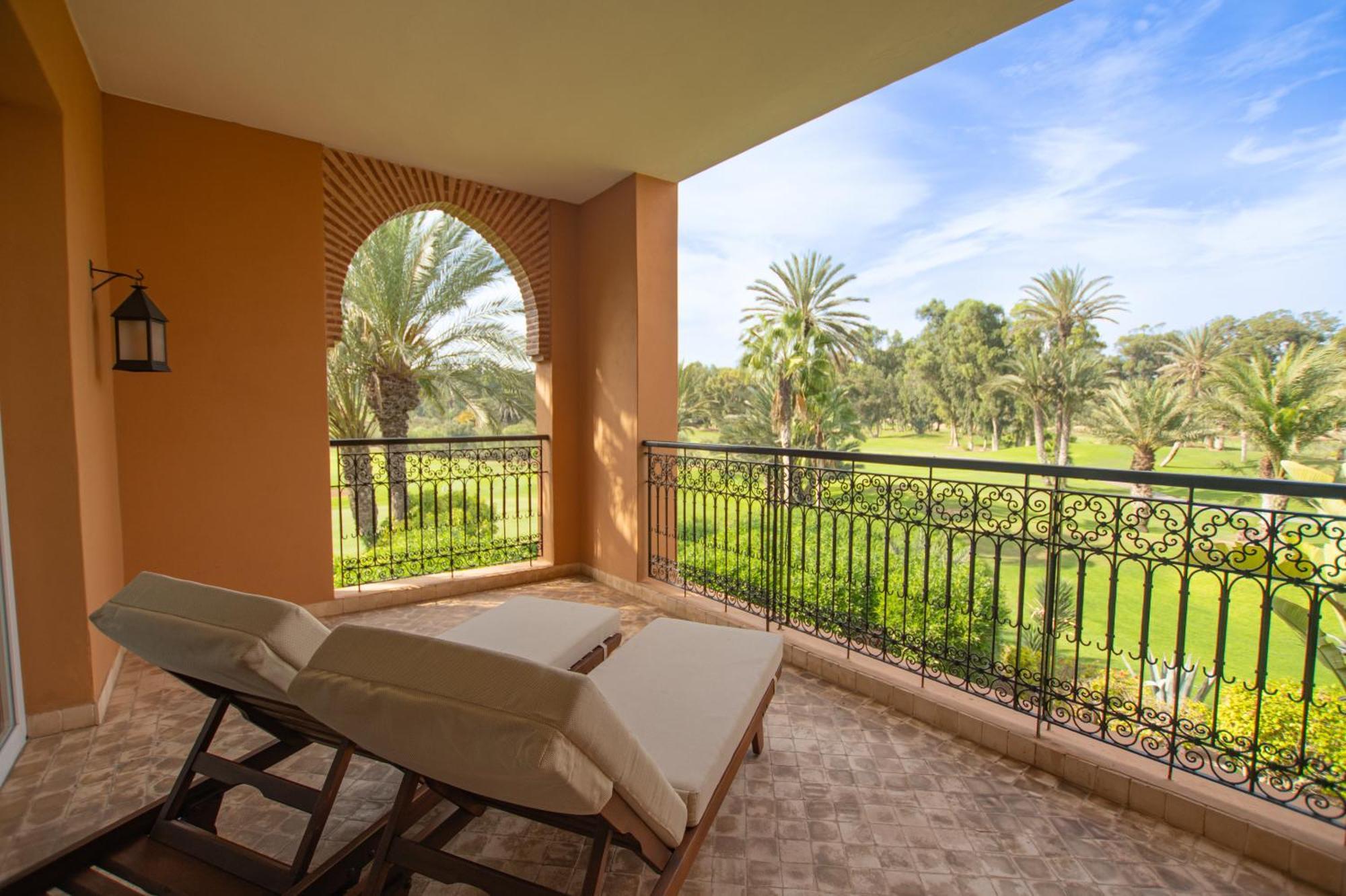 Tikida Golf Palace Agadir Exterior foto A balcony at the resort